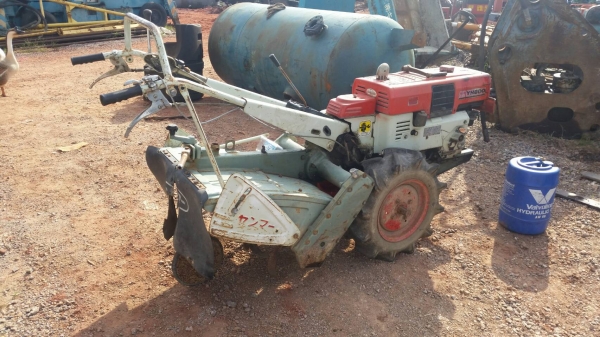 ขาย รถไถนาเดินตาม YANMAR YH800 เครื่องดีเซล เก่าญี่ปุ่น พร้อมใช้ สภาพสวย ขาย รถไถนาเดินตาม YANMAR YH800 เครื่องดีเซล เก่าญี่ปุ่น พร้อมใช้ สภาพสวย