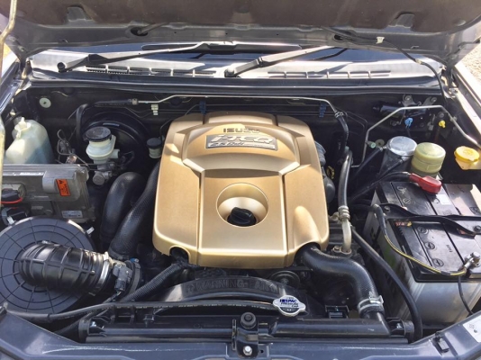 ขาย D-Max 2.5 เทอร์โบ ตอนเดียว ปี 2007 - 2550 สีเทา พวงมาลัยเพาเวอร์ วิ่งน้อย แอร์เย็น เครื่องยนต์ดี