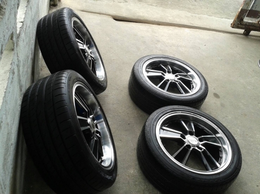 ขอบ17นิ้ว5รู114 พร้อมยาง ชุดนี้ ราคา 7400 บาท