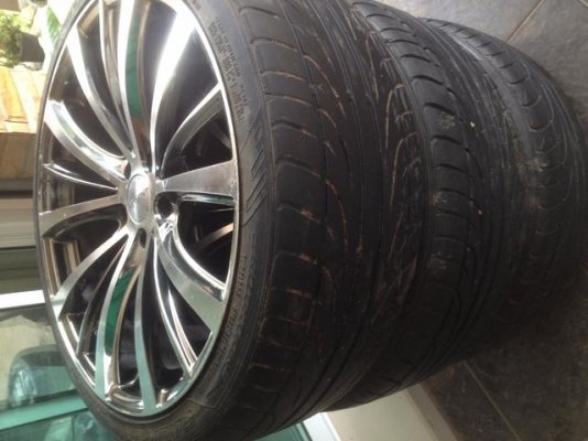 ล้อแม็กพร้อมยาง ขอบ 20 มี 3 ล้อ ยาง 3 เส้น ล้อแม็กพร้อมยาง ขอบ 20 มี 3 ล้อ ยาง 3 เส้น