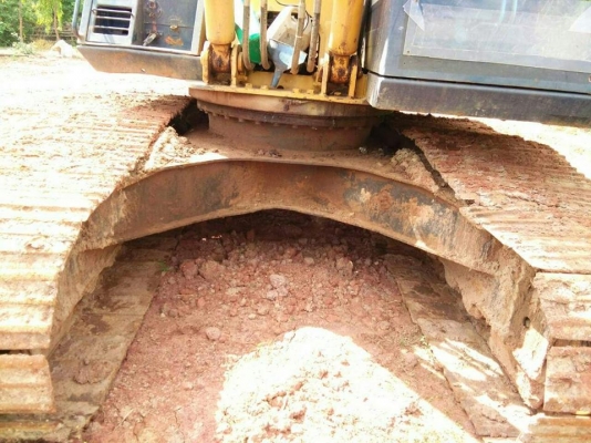 ขายรถแบคโค KOMATSU PC200-5 ไฟฟ้าครบ เอกสารใบซื้อขาย ราคา450,000 สนใจโทร 090-8588220คุณนะ 093-3258446คุณบิว หรือเข้าดูสินค้าอื่นๆได้ที่ www.narong2truck.com หรือ www.truck.in.th/498 หรือเพจFacebook ณรงค์ ซื้อขายรถมือสอง (เว็บไซต์ส่วนตัว) หรือFacebook คุณนะ