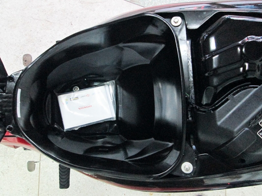 (โอนฟรี) ขาย Honda Wave 125I สตาร์ทมือ ปี 2016 ตัวใหม่ล่าสุด ไมล์แท้ 8448 กม สภาพนางฟ้า  เครื่องหัวฉีดประหยัดน้ำมัน เครื่องแน่ๆ ที่เก็บของใต้เบาะขนาดใหญ่ มีกุญแจแท้ 2 ดอก