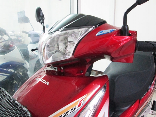 (โอนฟรี) ขาย Honda Wave 125I สตาร์ทมือ ปี 2016 ตัวใหม่ล่าสุด ไมล์แท้ 8448 กม สภาพนางฟ้า  เครื่องหัวฉีดประหยัดน้ำมัน เครื่องแน่ๆ ที่เก็บของใต้เบาะขนาดใหญ่ มีกุญแจแท้ 2 ดอก