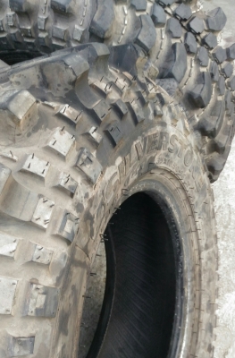 ขายยาง ตะขาบ 35x10.5 R 16 สวยๆ ขายยาง ตะขาบ 35x10.5 R 16 สวยๆ