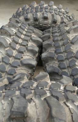 ขายยาง ตะขาบ 35x10.5 R 16 สวยๆ ขายยาง ตะขาบ 35x10.5 R 16 สวยๆ