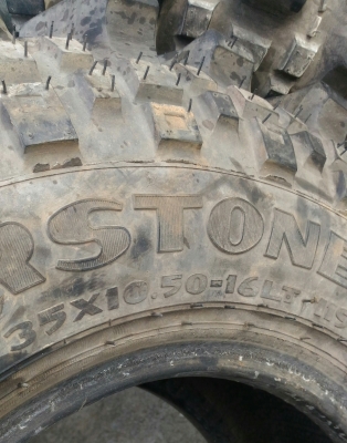 ขายยาง ตะขาบ 35x10.5 R 16 สวยๆ ขายยาง ตะขาบ 35x10.5 R 16 สวยๆ