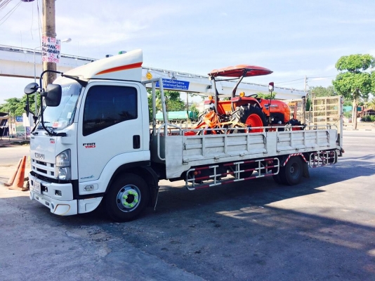 คูโบต้า L4708DT 4 WD ใบมีดดันหน้า ผานหลังใหม่  สีเดิมๆโรงงาน สภาพดีมากครับ