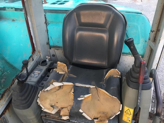 ขายรถขุด KOBELCO SK75UR-3 รถเก่าญี่ปุ่น100\% ยังไม่เคยใช้งานในประเทศไทย  สนใจติดต่อ 081-9485494