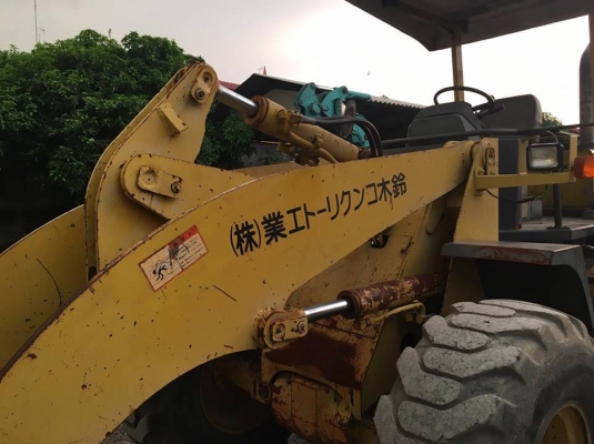 ขายรถตักล้อยาง TCM E830 นำเข้ามาจากประเทศญี่ปุ่น ยังไม่เคยใช้งานในประเทศไทย สภาพพร้อมใช้งาน สนใจติดต่อ081-948-5494