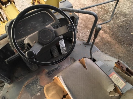 ขายรถตักล้อยาง TCM E830 นำเข้ามาจากประเทศญี่ปุ่น ยังไม่เคยใช้งานในประเทศไทย สภาพพร้อมใช้งาน สนใจติดต่อ081-948-5494