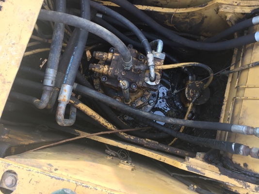 CAT320C ญี่ปุ่น รถทำงานดีไม่ดหลด.เฟมช่วงล่างไม่ค่อยสวย โซ่เต็ม เอวมีขยับนิด13000ชม. เอกสารอินวอยล์