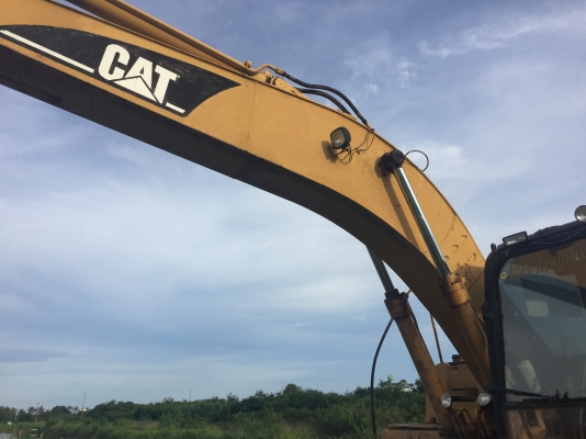 CAT320C ญี่ปุ่น รถทำงานดีไม่ดหลด.เฟมช่วงล่างไม่ค่อยสวย โซ่เต็ม เอวมีขยับนิด13000ชม. เอกสารอินวอยล์