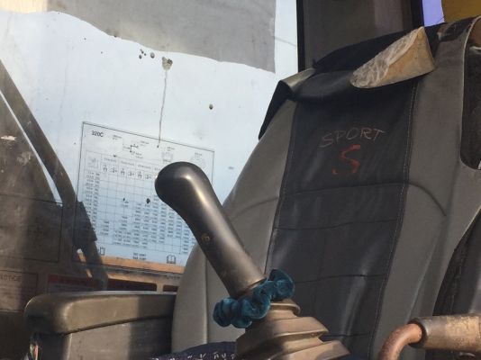 CAT320C ญี่ปุ่น รถทำงานดีไม่ดหลด.เฟมช่วงล่างไม่ค่อยสวย โซ่เต็ม เอวมีขยับนิด13000ชม. เอกสารอินวอยล์