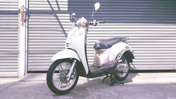 ขออนุญาติขาย HONDA SCOOPY-i ตัว TOP ล้อแม็ก รุ่นลายคลาสสิค