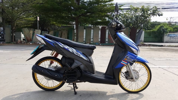 ขออนุญาติขาย HONDA CLICK 110 COMBI BRAKE สภาพแต่งสวย ฟรีค่าโอน