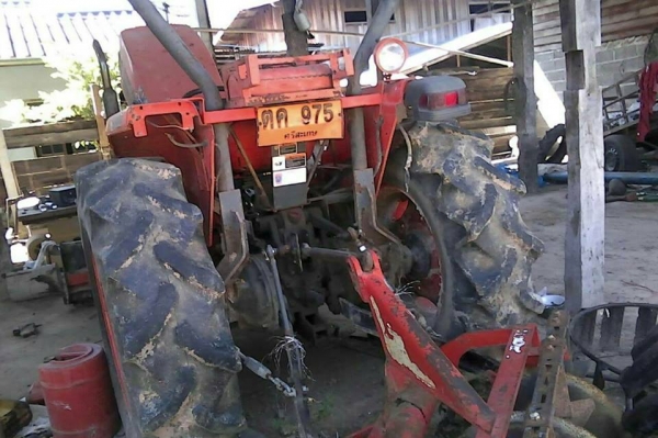 ขายรถไถ KUBOTA L4508 อุปกรณ์ ดันหน้า ผานหลัง โรตารี่ สภาพพร้อมใช้งาน เอกสารเล่มทะเบียนพร้อมโอน ราคา195,000 สนใจโทร 090-8588220คุณนะ 093-3258446คุณบิว หรือเข้าดูสินค้าอื่นๆได้ที่ www.narong2truck.com หรือ www.truck.in.th/498 หรือเพจFacebook ณรงค์ ซื้อขายรถ ขายรถไถ KUBOTA L4508 อุปกรณ์ ดันหน้า ผานหลัง โรตารี่ สภาพพร้อมใช้งาน เอกสารเล่มทะเบียนพร้อมโอน ราคา195,000 สนใจโทร 090-8588220คุณนะ 093-3258446คุณบิว หรือเข้าดูสินค้าอื่นๆได้ที่ www.narong2truck.com หรือ www.truck.in.th/498 หรือเพจFacebook ณรงค์ ซื้อขายรถ