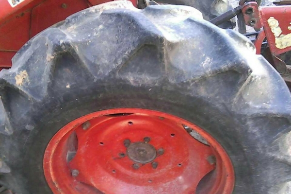 ขายรถไถ KUBOTA L4508 อุปกรณ์ ดันหน้า ผานหลัง โรตารี่ สภาพพร้อมใช้งาน เอกสารเล่มทะเบียนพร้อมโอน ราคา195,000 สนใจโทร 090-8588220คุณนะ 093-3258446คุณบิว หรือเข้าดูสินค้าอื่นๆได้ที่ www.narong2truck.com หรือ www.truck.in.th/498 หรือเพจFacebook ณรงค์ ซื้อขายรถ ขายรถไถ KUBOTA L4508 อุปกรณ์ ดันหน้า ผานหลัง โรตารี่ สภาพพร้อมใช้งาน เอกสารเล่มทะเบียนพร้อมโอน ราคา195,000 สนใจโทร 090-8588220คุณนะ 093-3258446คุณบิว หรือเข้าดูสินค้าอื่นๆได้ที่ www.narong2truck.com หรือ www.truck.in.th/498 หรือเพจFacebook ณรงค์ ซื้อขายรถ