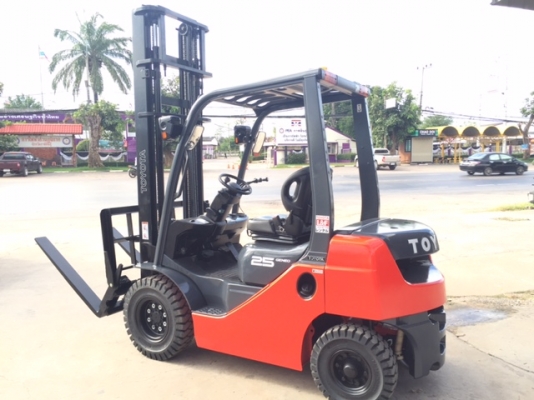 ขายรถโฟลคลิฟท์ TOYOTA 02-8FD25 ,1594 ชั่วโมง, เสายกสูง 4.5 เมตร เครื่องยนต์ดีเซลใหม่ล่าสุด 1DZ III ,งาปรับคว่ำหงาย, ,  นำเข้าแท้จากญี่ปุ่น 100\%