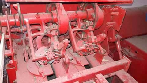 ขายตามสภาพเครื่องอัดฟางนิ้วฮอลแลนสวยใช้งานได้เลย ขายตามสภาพเครื่องอัดฟางนิ้วฮอลแลนสวยใช้งานได้เลย