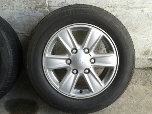 ล้ออีสุ ขอบ16นิ้ว6รู พร้อมยาง ชุดนี้ ราคา 5700 บาท