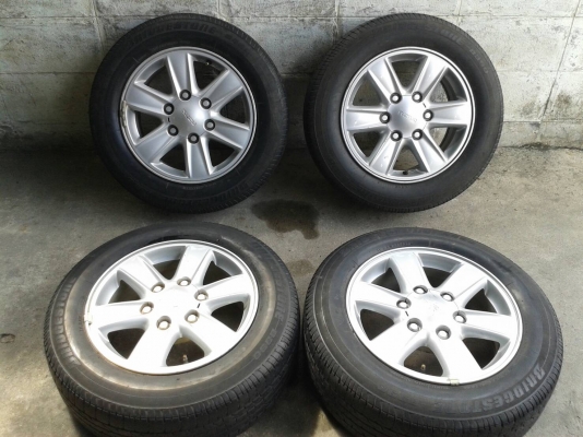 ล้ออีสุ ขอบ16นิ้ว6รู พร้อมยาง ชุดนี้ ราคา 5700 บาท