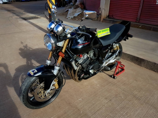 ขายคับ HONDA CB400 ปี98เวอร์ชั่นS ไมล์แดง ทะเบียนพร้อมโอนเลขสวย ท่อแต่งWRSทั้งเส้น กันล้ม แฮนด์บาร์ ราคา 79500 บาท ส่งได้ทั่วไทยคับ สนใจติดต่อ 081-0578282 FACEBOOK ชาญณรงค์ ป๊อป ชัยอมฤต ไอดีไลน์ POPBIGBIKESAKON คับ สนใจรถสวย ถูก ดี ต้อง POP BIGBIKE SAKONN