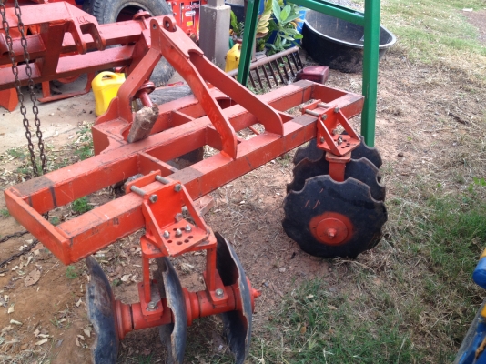 ขายผานพรวนร่องอ้อย ใส่ 36-47 แรง สภาพดีเก่าเก็บ