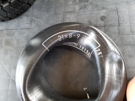 ขายยางลมโฟล์คลิฟท์ขนาด 21×8-9 ใหม่ราคาถูก ขายยางลมโฟล์คลิฟท์ขนาด 21×8-9 ใหม่ราคาถูก