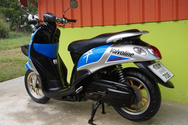 ขาย YAMAHA FINO เดิม รถปี 52 ล้อแม็ก ขอบ 12 ยางเรเดียลVee rubber