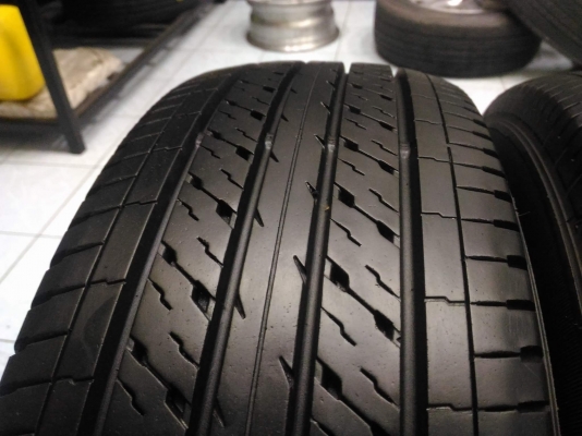 ยางดันลอป SP LT37 205 70 15 ปลายปี 15 ขายถูก 2 เส้น 2,400 บาท ใส่ถ่วงฟรี เปลี่ยนจุ๊บใหม่ฟรี