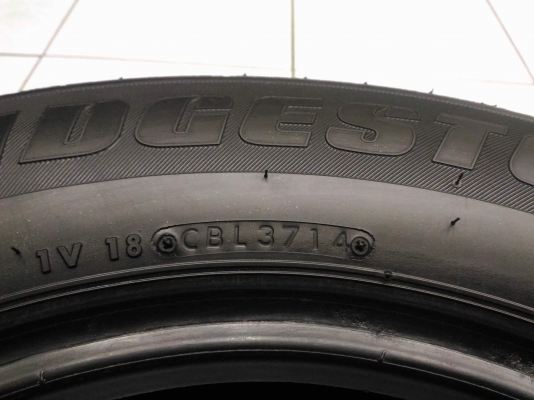 ยางบริดสโตน 215 70 15 ปลายปี 14 ไม่กินข้าง ไม่มีปะ ขายถูก 2 เส้น 2,400 บาท ใส่ถ่วงฟรี เปลี่ยนจุ๊บฟรีค่ะ ยางบริดสโตน 215 70 15 ปลายปี 14 ไม่กินข้าง ไม่มีปะ ขายถูก 2 เส้น 2,400 บาท ใส่ถ่วงฟรี เปลี่ยนจุ๊บฟรีค่ะ