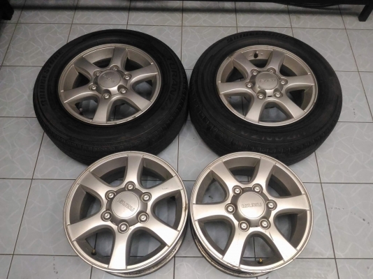 ล้อ อีซูซุ ดีแม็ก ขอบ 15 แถมยาง 1 คู่  มีริ้วรอย ไม่มีคด ไม่ดุ้ง ขายถูกทั่งชุด 3,900 บาท NET