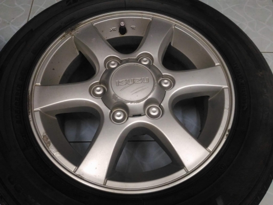 ล้อ อีซูซุ ดีแม็ก ขอบ 15 แถมยาง 1 คู่ มีริ้วรอย ไม่มีคด ไม่ดุ้ง ขายถูกทั่งชุด 3,900 บาท NET ล้อ อีซูซุ ดีแม็ก ขอบ 15 แถมยาง 1 คู่ มีริ้วรอย ไม่มีคด ไม่ดุ้ง ขายถูกทั่งชุด 3,900 บาท NET