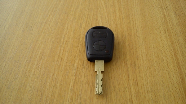 ดอกกุญแจรีโมท ของรถ BMW แท้