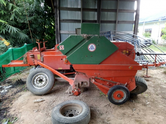 เครื่องอัดฟาง เครื่องอัดฟาง