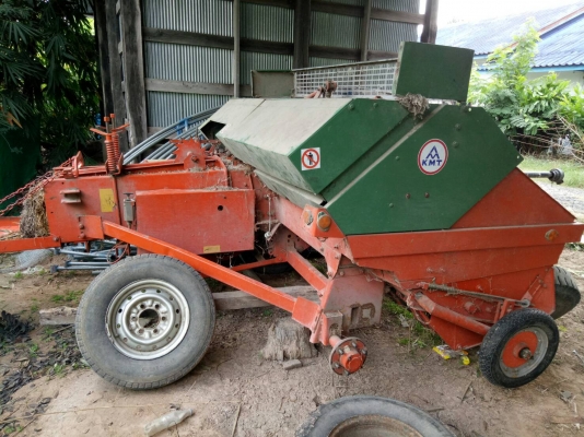 เครื่องอัดฟาง