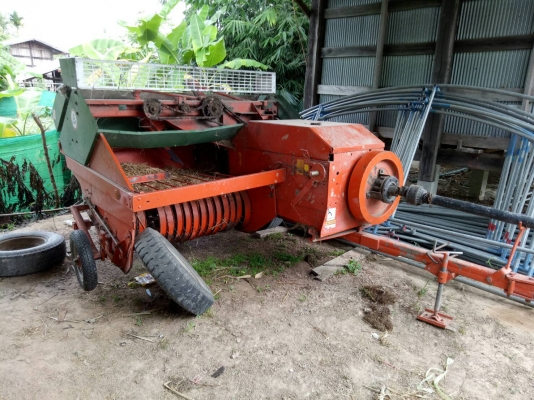 เครื่องอัดฟาง เครื่องอัดฟาง