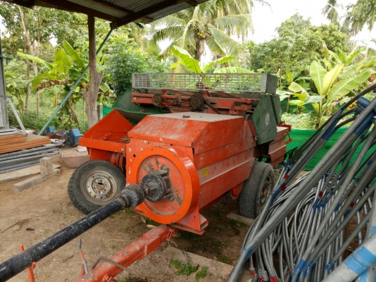 เครื่องอัดฟาง เครื่องอัดฟาง