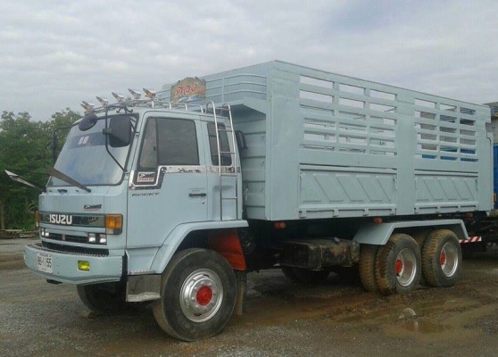 ขาย อีซุซุ 195 / 2 เพลา กะบะ 3มิต เครื่อง 260 แรงม้า ขาย อีซุซุ 195 / 2 เพลา กะบะ 3มิต เครื่อง 260 แรงม้า