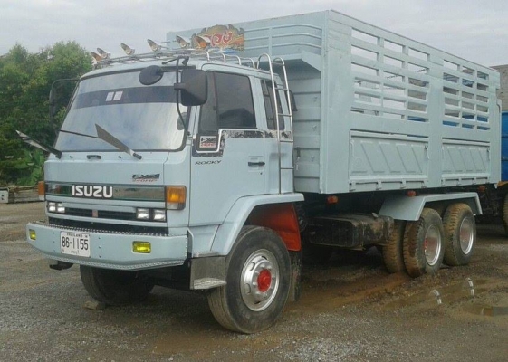 ขาย อีซุซุ 195 / 2 เพลา กะบะ 3มิต เครื่อง 260 แรงม้า