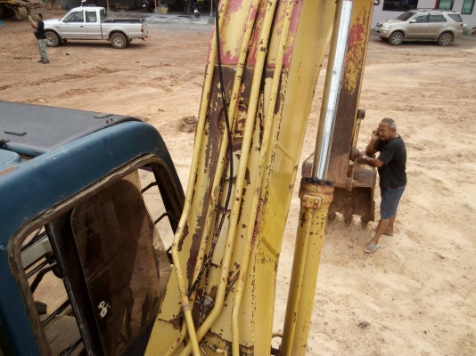 ขายKOBELCO SK120 MART 3  เอกสารอินวอย รถทำงานได้ทั้งวันไม่โหลด กล่องจออยู่ครบไฟฟ้าตัด เครื่อง ปั้มดี โช่ดีบูชไม่แตก สภาพภายนอกตามรูปภาพ ราคา 495,000 บ.รถอยู่ขอนแก่น สนใจติดต่อ 0835601591 หรือ 0903494058