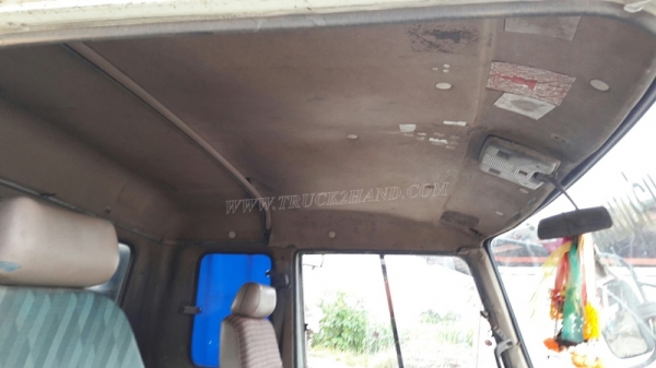 หัวรถ HINO รุ่น F18  อุปกรณ์เฟอร์นิเจอร์ทุกอย่างมีครบ