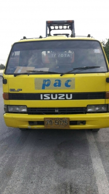 หัวรถ HINO รุ่น F18  อุปกรณ์เฟอร์นิเจอร์ทุกอย่างมีครบ