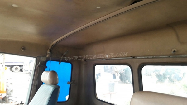 หัวรถ HINO รุ่น F18  อุปกรณ์เฟอร์นิเจอร์ทุกอย่างมีครบ