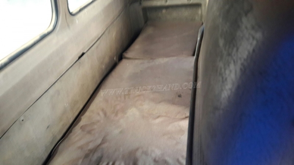 หัวรถ HINO รุ่น F18  อุปกรณ์เฟอร์นิเจอร์ทุกอย่างมีครบ