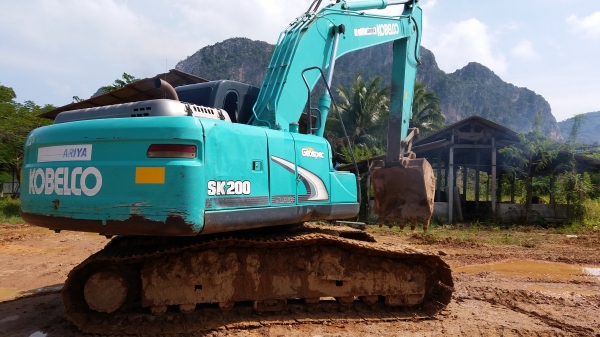 ขาย 1,590,000 KOBELCO sk 200-8 super  YN 12 เครื่องดี ปั้มแรง ไฟฟ้าครบ ช่วงล่างเต็ม เอกสารแจ้งจำหน่าย (รถอยู่นครปฐม) 090-772-3710 090-772-3708