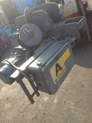 รอกไฟฟ้าHITACHI 2ton