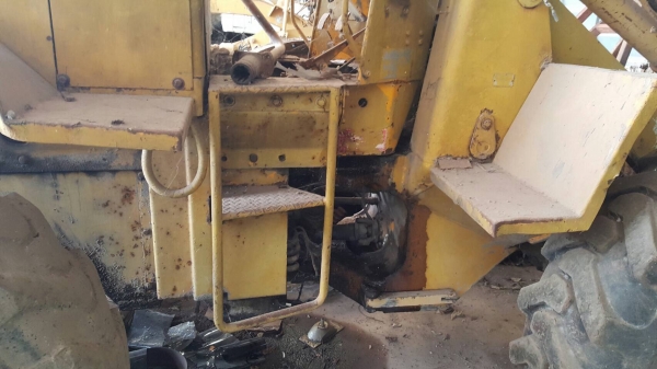 ขายตามสภาพ รถตัก CAT 910 เอวอ่อน ไม่มีเกียร์ จอดไว้นานต้องเช็คใหม่ ราคาต่อรองได้ครับ