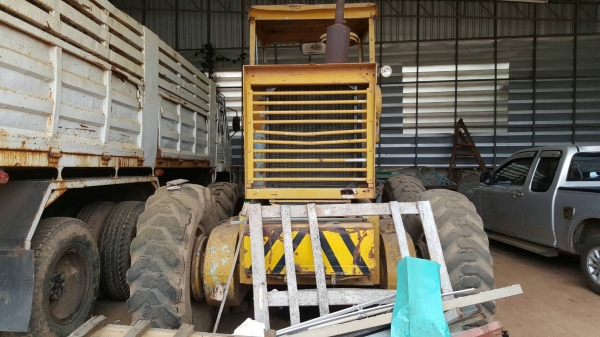 ขาย รถเกรด GALION รถใช้งานได้ เอกสารใบซื้อขาย ราคาคุยกันได้ครับ