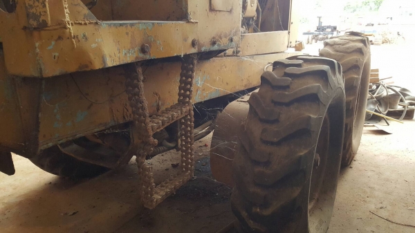 ขาย รถเกรด GALION รถใช้งานได้ เอกสารใบซื้อขาย ราคาคุยกันได้ครับ